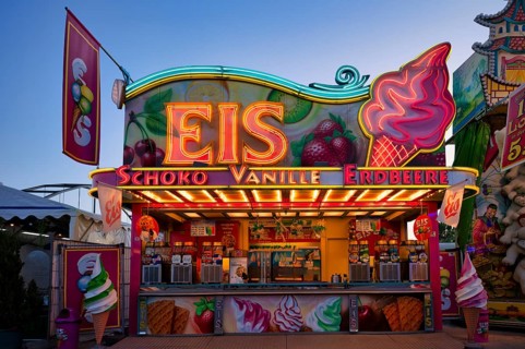 Sales stand, confectionery, sweets, ice cream, advertising, neon lighting, Cannstatter Wasen, blue