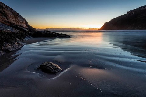 Evening in a sandy bay on the Norwegian European Sea, Söröya, Finnmark, December 2018