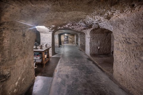 Historic rock cellar, laid out in the 17th century, market square, Lauf an der Pegnitz, Middle