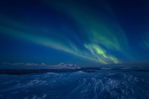Northern Lights (Aurora borealis) over Lake Akkajaure and the Akkamassif, Stora Sjöfallet National