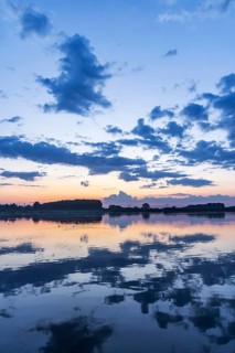 Sunrise at the Stompaardseplas in the De Bernisse recreation area. Simonshaven, Zuid-Holland,