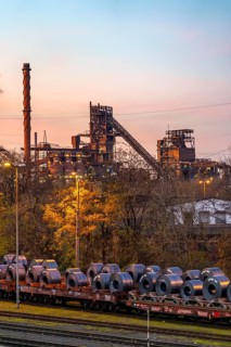 Blast furnace Schwelgern 1 and 2, strip steel rolls, coils, on freight wagons, at the ThyssenKrupp