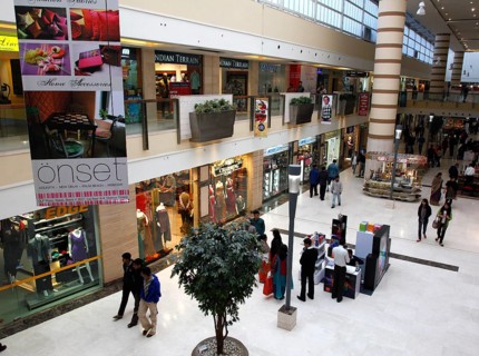 New Delhi, India, 16.01.10 - Shopping Mall, India