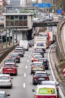 Everyday traffic jam on the A40 motorway, Ruhrschnellweg, in Essen, a good 5 km traffic jam heading