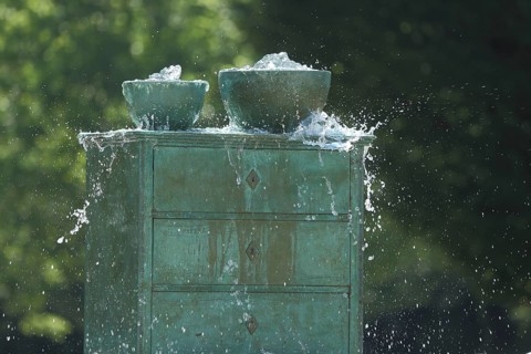 Furniture fountain sculpture by Ralf Dingeldein 1995, modern art, bronze sculpture, greenspan,