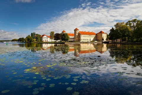 Rheinsberg Castle, lakeside with Lake Grienerick, Ostprignitz-Ruppin district, prime example of