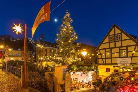 Elbhangfest Christmas market in Dresden Loschwitz in the historic village center of Loschwitz