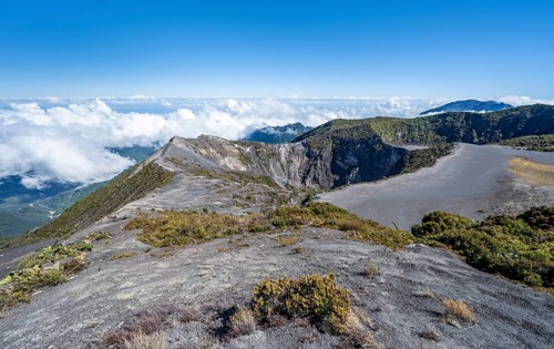 Crater of Irazú Volcano, Irazú Volcano National Park, Parque Nacional Volcan Irazu, Cartago