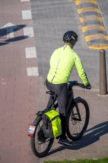 Speed pedelec, e-bike that legally travels up to 45 km/h, with licence plate, helmet compulsory,