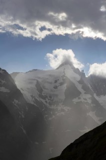 Grossglockner, Großglockner (3798 m), highest mountain in Austria in the Hohe Tauern National Park,