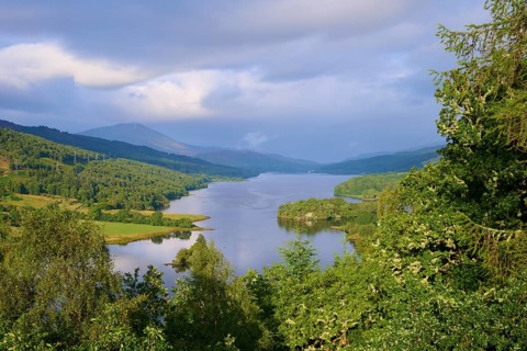 The river winds through a lush, wooded valley under a cloudy sky, Queens View, Fincastle,