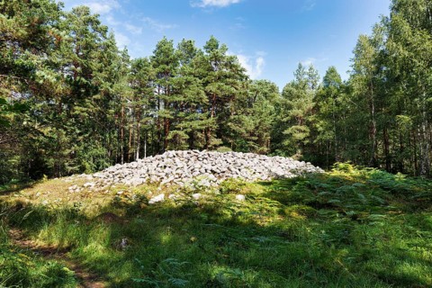Röse, Bronze Age stone mound grave, stone pile, historic site, archaeological monument, tourist