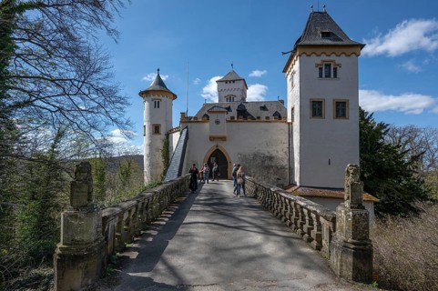 Greifenstein Castle with access bridge, mentioned in 1172, owner since 1691 the Counts of