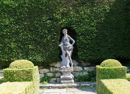 Italianate gardens designed by Harold Ainsworth Peto, Iford Manor, Wiltshire, England, UK