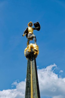 Figure of St George and the dragon, St George's Fountain, Maximilianstraße, Speyer,