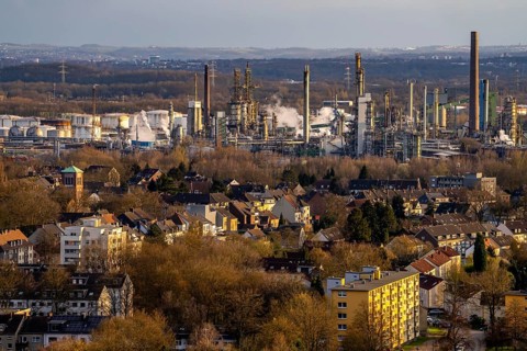 Ruhr Öl GmbH, BP Gelsenkirchen refinery, in GE-Horst, production of products from mineral oil,