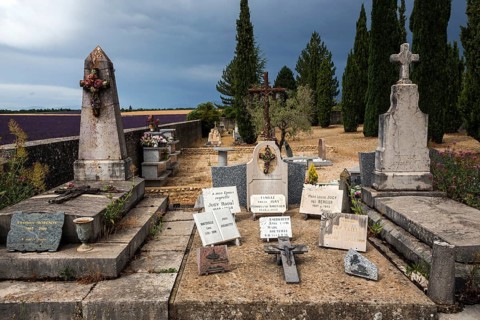 Graves, gravestones, cemetery in Puimoisson, Provence, region Provence-Alpes-Côte d'Azur,
