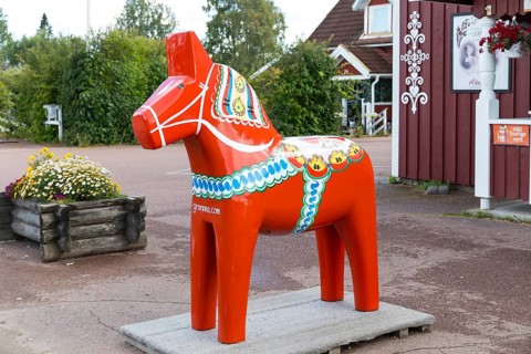 Nils Olsson in Nusnäs produces and sells traditional Dala horses, Nusnäs, Dalarnas län, Sweden