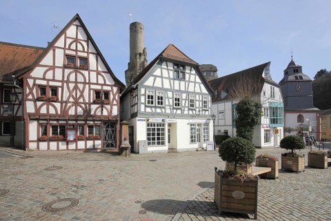 Werneplatz with half-timbered houses, castle and valley church, Eppstein, Taunus, Hesse, Germany