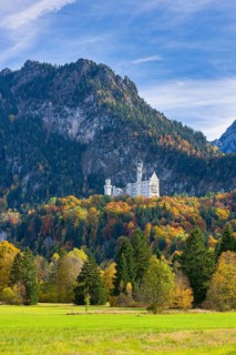 Neuschwanstein Castle in autumn, Schwangau, Ostallgäu, Allgäu, Swabia, Upper Bavaria, Bavaria,