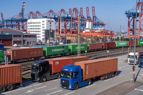 Port of Hamburg, Waltershofer Hafen, container ships, goods train with containers and container