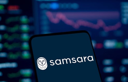 samsara logo is displayed on smartphone. Samsara Inc. is an American IoT company