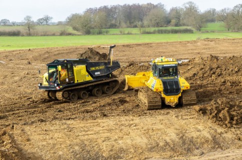 TRU PLANT hire heavy plant machinery constructing new reservoir, Shottisham, Suffolk, England, UK