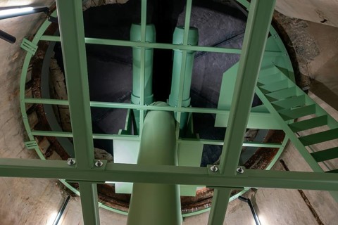 Reconstruction of central turret with two guns at Fort van Liezele, fortress of the National