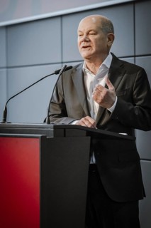 Olaf Scholz (SPD), Federal Chancellor, recorded during his speech at the state representatives'