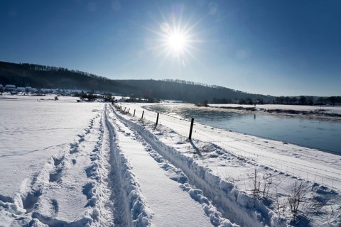 Weser River near Gewissenruh, Wesertal, Weser Uplands, Weserbergland, Hesse, Germany
