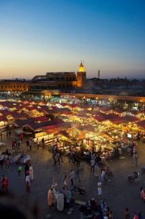 Place Djemma el-Fna, Gauklerplatz, UNESCO World Heritage Site, sunset, Marrakech, Morocco