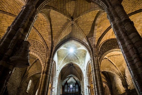 Interior view, church, La Puerta de las Gentes, San Vicente de la Barquera, Cantabria, Spain