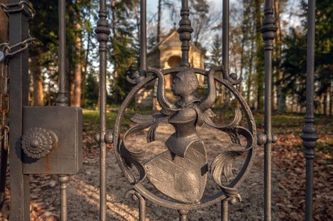 Tucher coat of arms on the Tor tor of the Tucher family mausoleum, Simmelsdorf, Middle Franconia,