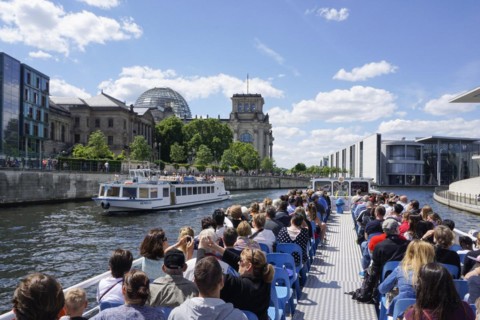 Tourists on board an excursion boat at the Berlin Reichstag, 11/06/2016