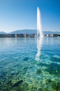 The Jet d'eau, the landmark in the Lake Geneva basin, Canton Geneva, Switzerland
