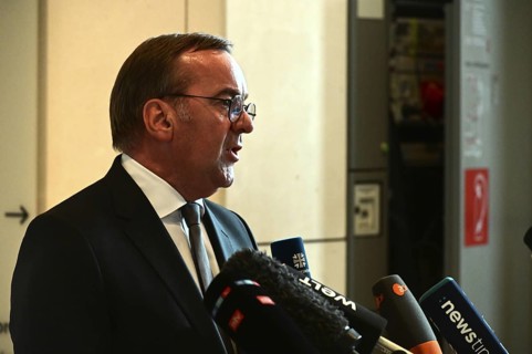 Defence Minister Boris Pistorius (SPD) informs media representatives about the increase in the