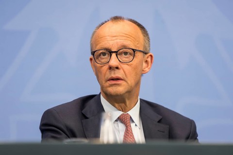 Federal Chancellor Merz (CDU, Federal Chancellor) during a press conference after the consultation