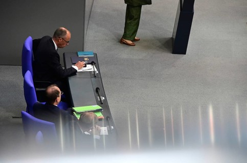 Federal Chancellor Friedrich Merz (CDU) and parts of his cabinet sit on the government bench,