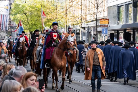 Parade of historically costumed guildsmen, Sechseläuten or Sächsilüüte, Zurich Spring Festival,