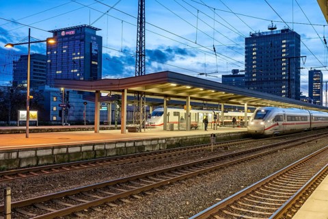 ICE trains, in Essen main station, on the platform, North Rhine-Westphalia, Germany