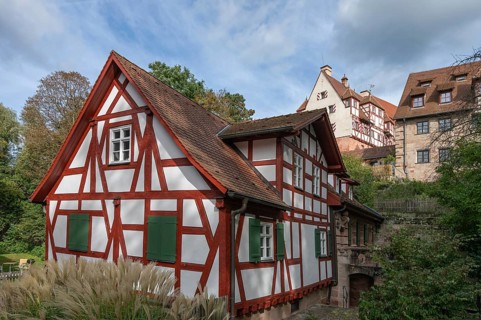 Former bathhouse, 17th century, Kirchenberg 5, Hallerschloss and Imhofbau above, already mentioned