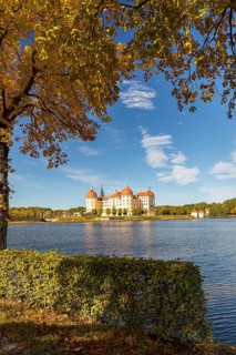 Moritzburg hunting lodge in autumn, district of Meissen, Saxony, Germany