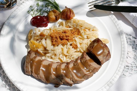Swabian cuisine, roast venison with spaetzle, chestnuts and breadcrumbs, breadcrumbs, saddle of
