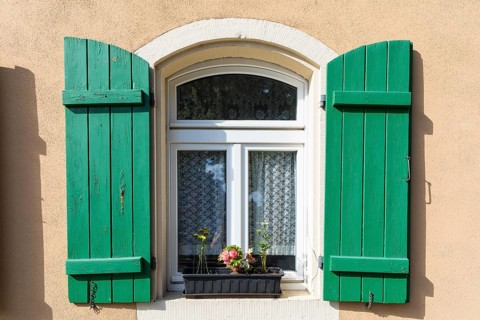 Window with green shutters, Altkötzschenbroda village green, Radebeul, Saxony, Germany
