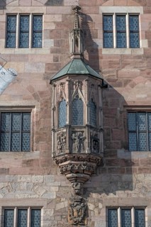 Choerlein with coat of arms at Nassau House, historic medieval residential tower, Karolinenstr,
