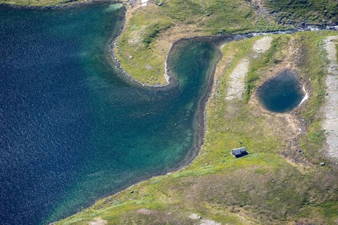 View of Lake Giklingdalsvatnet in the Flatvaddalen high valley, Trollheimen Mountain Area, Sunndal,