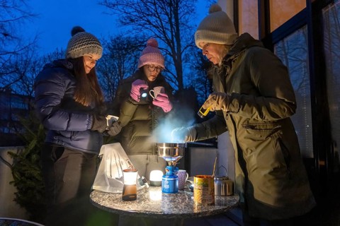 Symbolic picture blackout, extensive, prolonged power failure, in private surroundings, without