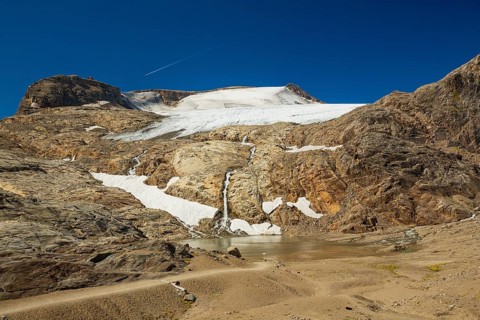 View from the Panoramatrail at the Kaiser Franz-Josef Höhe on the Grossglockner High Alpine Road to