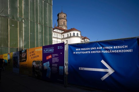 Construction site, construction fence, controversial construction project of René Benko's insolvent