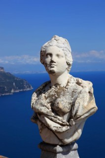 Marble busts on the Belvedere, balustrade, Terrazza dell'Infinito of Villa Cimbrone, Ravello on the